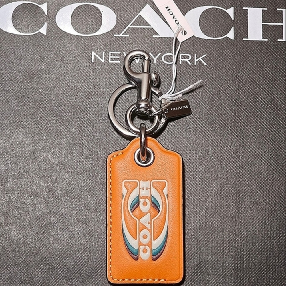 (UNISEX) COACH BOTTLE OPENER KEY FOB / KEYCHAIN W/COACH STAMP (NWT)